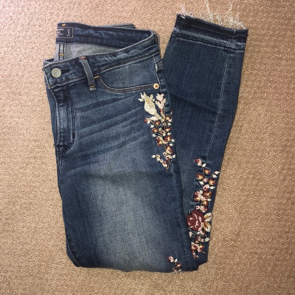 Abercrombie Embroidered Skinny Ankle 